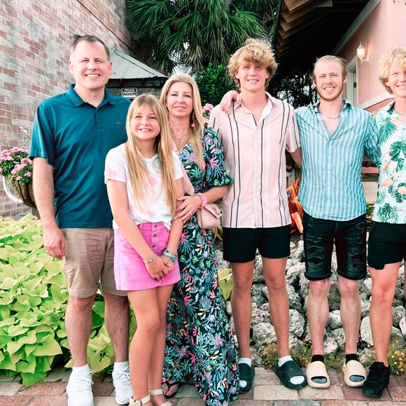 Lilly Pulitzer Teyla Maxi Onyx Paradise Glow Size 6 - Picture 2 of 2